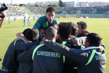 Santiago Wanderers celebró uno de sus triunfos más importantes ante O'Higgins en Valparaíso.