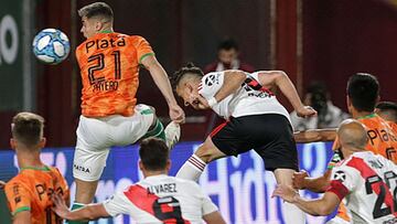 Santos Borré, apartado por contacto con positivo Covid-19