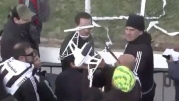 El cómico derribo de un drone en el Mitre vs Gimnasia