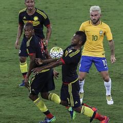 Pese a caer, Colombia deja buenas noticias: Uribe y Tesillo