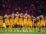 Fernando Gorriaran, Jonathan Herrera, Joaquim Pereira, Juan Sanchez Purata, Nicolas Ibanez, Javier Aquino, Juan Pablo Vigon, Jesus Garza, Angel Correa, Uriel Antuna of Tigres during the final second leg match between Tigres UANL and Toluca, as part of the Liga BBVA MX, Torneo Apertura 2025 at Nemesio Diez Stadium, on December 14, 2025 in Toluca, Estado de Mexico, Mexico.