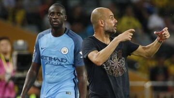 Soccer Football - Borussia Dortmund v Manchester City - International Champions Cup - Longgang Stadium, Shenzhen, China - 28/7/16
 Manchester City manager Pep Guardiola as Wilfried Bony and Yaya Toure are substituted
 Action Images via Reuters / Bobby Yip
 Livepic
 EDITORIAL USE ONLY.