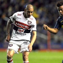 Fabra se retira del entreno de Boca tras una fuerte fiebre