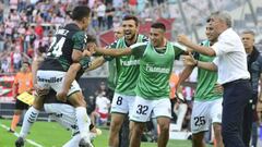 Banfield pegó primero ante Estudiantes en La Plata