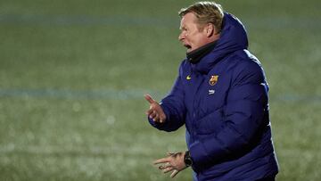BARCELONA, SPAIN - JANUARY 21: Ronald Koeman, Manager of FC Barcelona reacts during the Copa del Rey match between Cornella and FC Barcelona on January 21, 2021 in Barcelona, Spain. Sporting stadiums around Spain remain under strict restrictions due to th