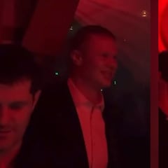 Pillan a Haaland de fiesta en Marbella: atentos al detalle con un aficionado