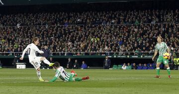 0-1. Luka Modric marcó el primer gol.