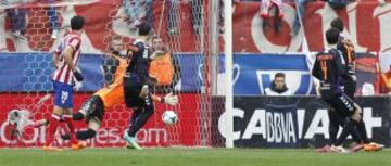 Gol 1-0 de Raúl Garcia