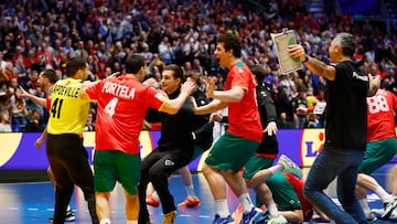 El cordero se come al lobo