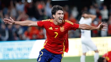 Gonzalo celebra el 2-1 a Finlandia con la Sub-21.