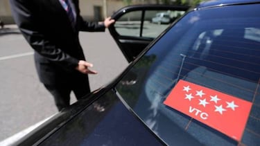 Aprobado el decreto que limitará la actividad de Uber y Cabify