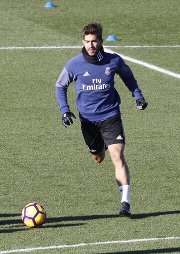 Todavía tiene contrato con el Madrid hasta 2019. Ha vuelto a sentirse futbolista en el Cruzeiro. Acumula 31 partidos y un gol en el último año. Costó al club 14 millones de euros en 2015.