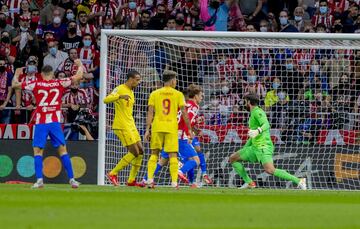 1-2. Antoine Griezmann marca el primr gol.