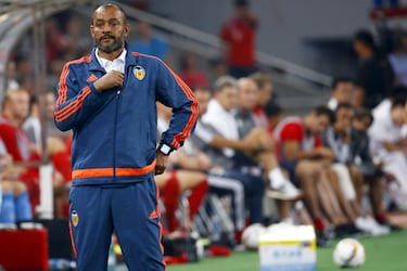 El entrenador santotomense llegó en julio de 2014. Después de un gran comienzo en LaLiga (siendo líderes en la quinta jornada) le renovaron hasta 2018. Terminó la temporada en puestos de Champions. La siguiente campaña empezó de forma regular y en noviembre de 2015 anunció que dejaba de ser el entrenador. Dirigió al equipo un total de 62 partidos. 