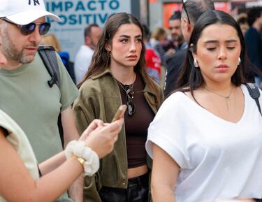 La influencer Lola Lolita, pareja del piloto de Moto 2 Alonso López, este fin de semana en el Circuito Ricardo Tormo. 
