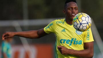 Palmeiras y Barça extienden acuerdo por fichaje de Yerry Mina