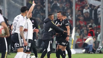 Informe arbitral del clásico destroza a Almirón: “Irracional, desafiante e intimidante”