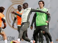 Mendy y Fran García, en un entrenamiento del Real Madrid esta temporada.