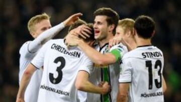 Los jugadores del Borussia Moenchengladbach celebran un tanto.
