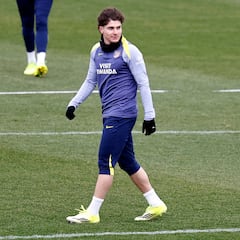 La orquesta espera a Julián Alvarez