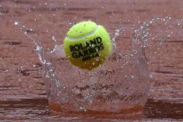 Jornada lluviosa en Roland Garros.