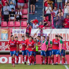 El Numancia, un barco a la deriva y sin capitán