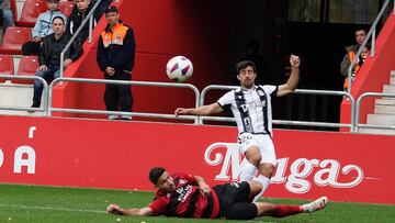 Tachi trata de evitar el centro de Jairo.