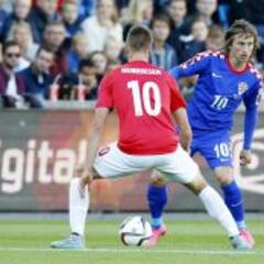 Noruega, sin Odegaard, hace peligrar a la Croacia de Modric