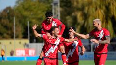 Diego Méndez celebra su gol al Mollerussa.