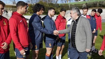 El presidente del CSD felicita a Los Leones por la clasificación mundialista