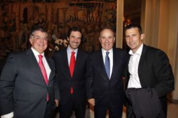 Premios AS 2014. Alejandro Elortegui, director adjunto Diario As junto a Ignacio Fern¨¢ndez Vega, de Movistar Tv, Joaqu¨ªn Molpeceres, de UFEDEMA y Carlos Mart¨ªnez.