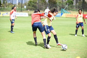 Las dirigidas por Carlos Paniagua iniciaron sus entrenamientos en la Sede Deportiva de la Federación Colombiana de Fútbol en Bogotá.