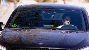 Lionel Messi, en su llegada a la ciudad deportiva del Barcelona.