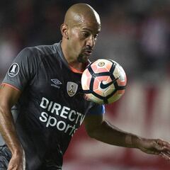 Nacional enfrenta a Verón, el último de la dinastía campeona