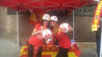 Dos seguidoras de la Selección agredidas el pasado 4 de junio.