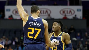 Gobert junto a Donovan Mitchell.
