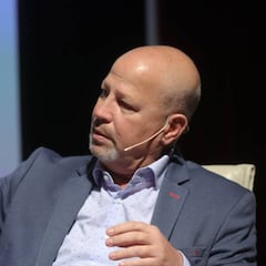 Imbroda abre la puerta al público en Nervión y Los Cármenes