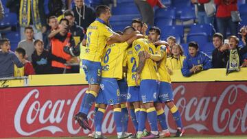 Un gol de penalti de Viera da la victoria a Las Palmas en el 94'