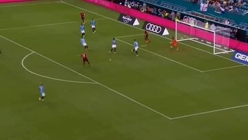 Las atajadas con las que Bravo fue figura en el triunfo del City