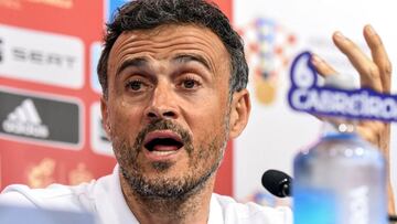 Spain's national football team head coach Luis Enrique speaks during a press conference at the Maksimir stadium in Zagreb on November 14, 2018 on the eve of the UEFA Nations League football match against Croatia. (Photo by - / AFP)