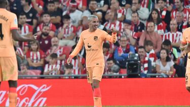 0-1. Antoine Griezmann celebra el primer gol.