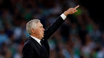 FILE PHOTO: Soccer Football - LaLiga - Real Betis v Real Madrid - Benito Villamarin, Seville, Spain - December 9, 2023 Real Madrid coach Carlo Ancelotti reacts REUTERS/Marcelo Del Pozo/File Photo