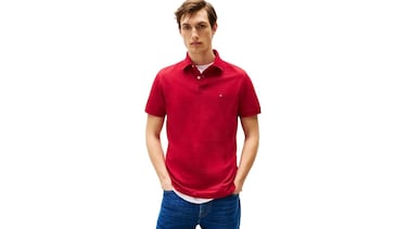 Ahorra hasta un 50% en este polo de Tommy Hilfiger para hombre, de corte ‘slim’ y disponible en 76 colores