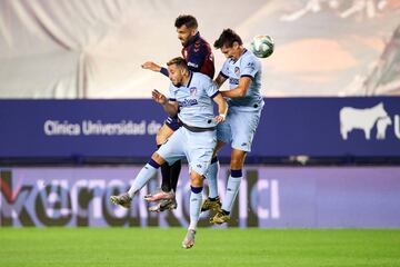 Héctor Herrera, Stefan Savic y Enric Gallego.