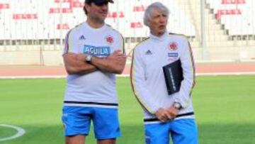 Néstor Pekerman en compañía de su asistente técnico Néstor Lorenzo