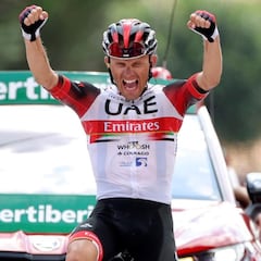 Majka vuela en tierra mítica