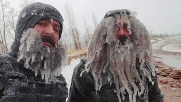 Surfer Dan y Allen Finau en el reportaje de Vice Sports, con las barbas y los pelos helados. 