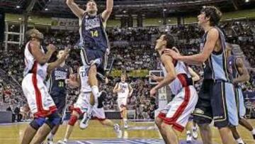 <b>PIEZA CLAVE. </b>Hernán Jasen resultó vital en el triunfo del Estu.