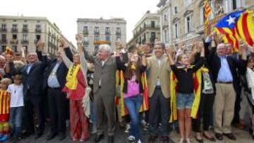 El alcalde de Barcelona, Xavier Trias, tercero a la izquierda.