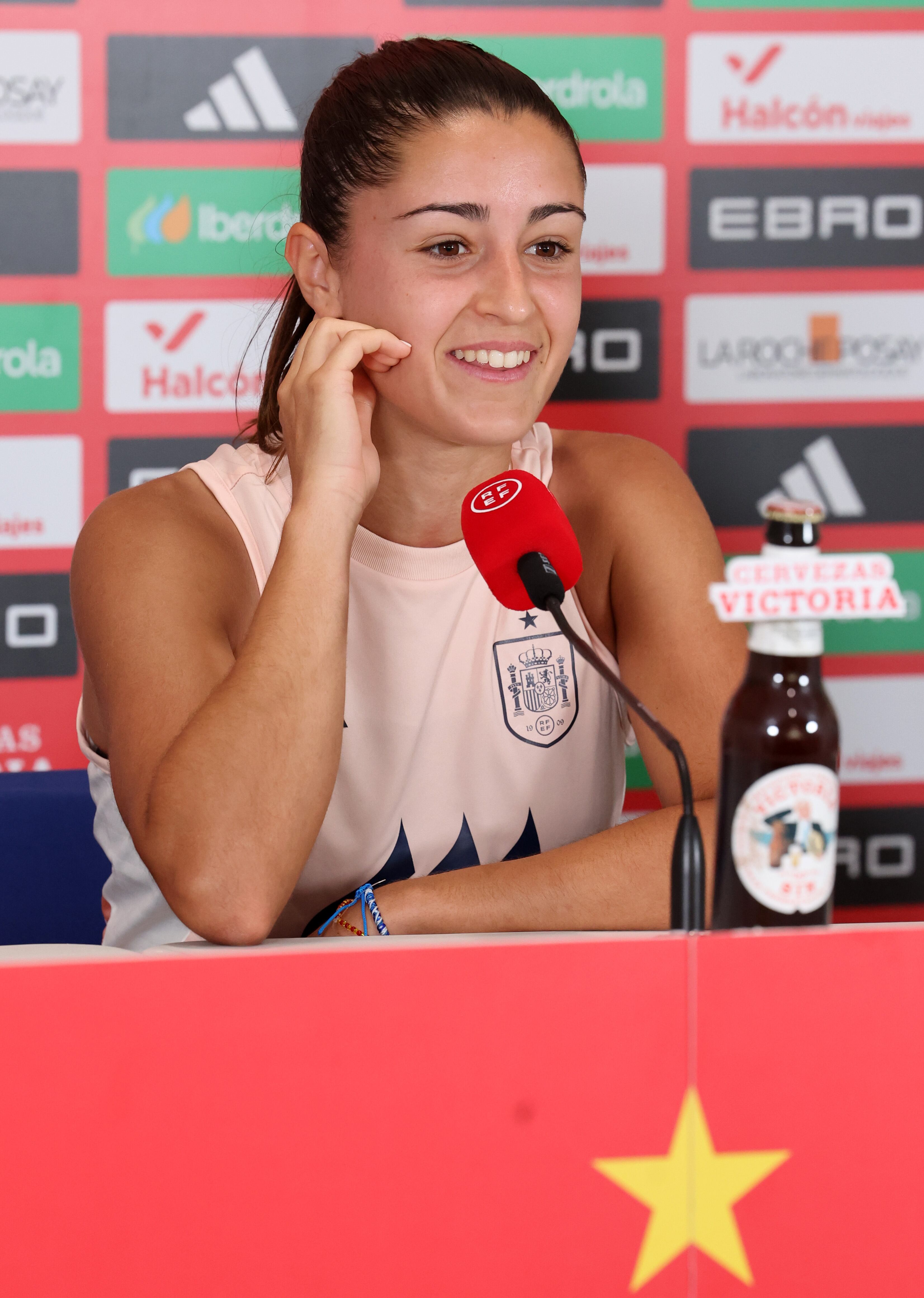 Jana, emocionada: “Hace dos años salía de un quirófano...”